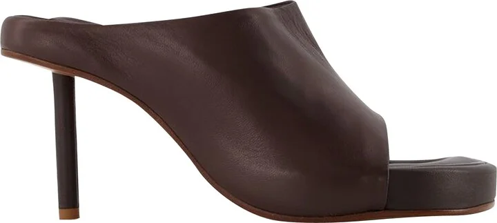 Nuvola Mules in Brown Leather