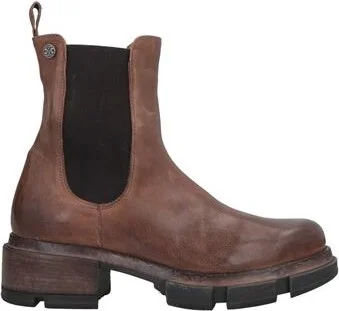O. x.s. Woman Ankle boots
