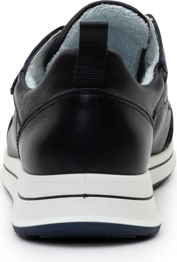 Oakland Sneaker - Image 7