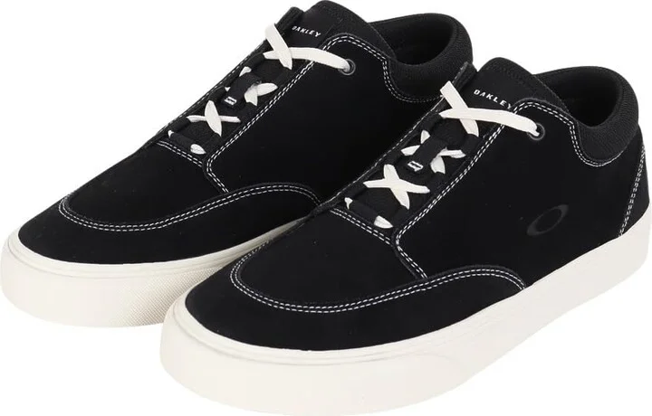 Oakley Men's Banks Low Sneaker