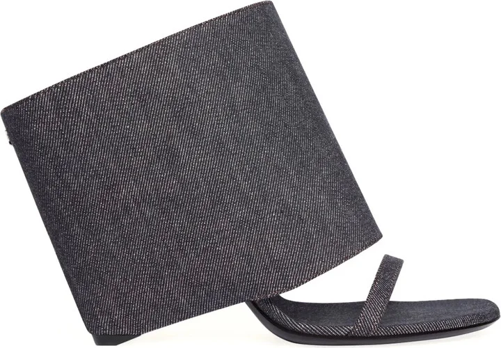 Oblique sandals