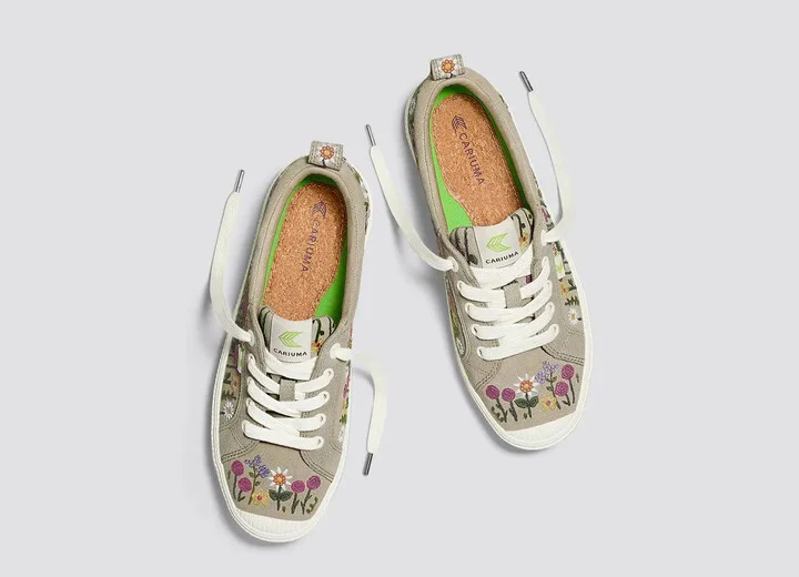 OCA Low Sand Suede Embroidered Flowers Sneaker Men - Image 7
