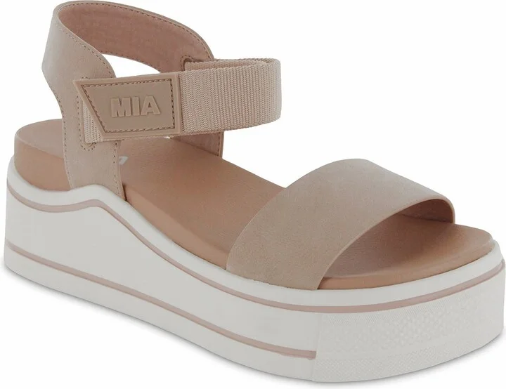 Blush Brus