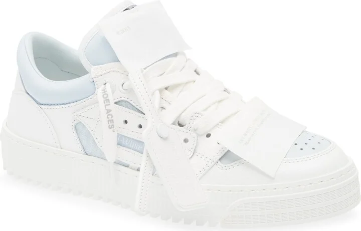 Off Court 3.0 Low Top Sneaker