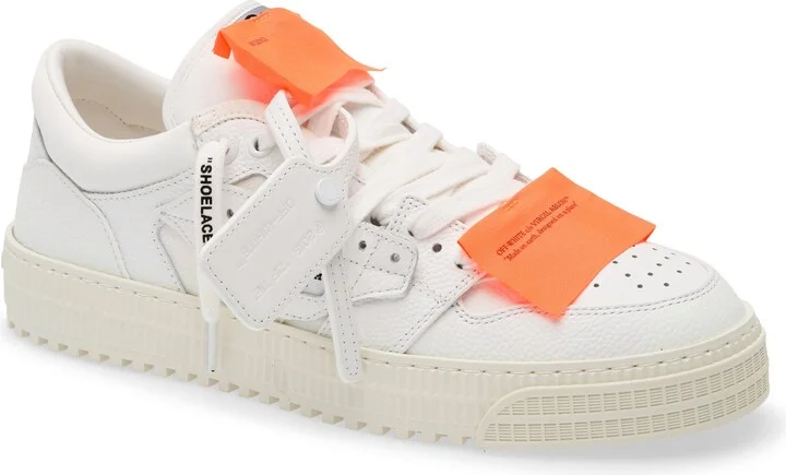 Off Court 3.0 Low Top Sneaker