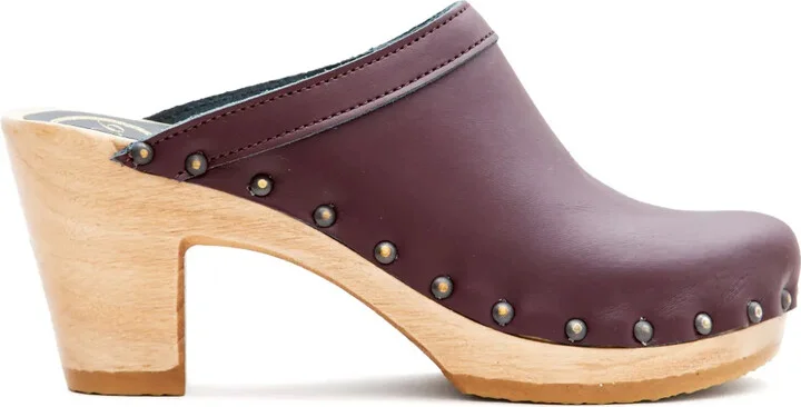 Old School clogs