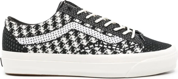 Old Skool sneakers