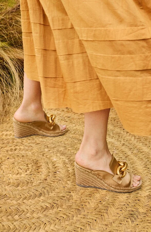 Oliveta Platform Wedge Sandal - Image 2