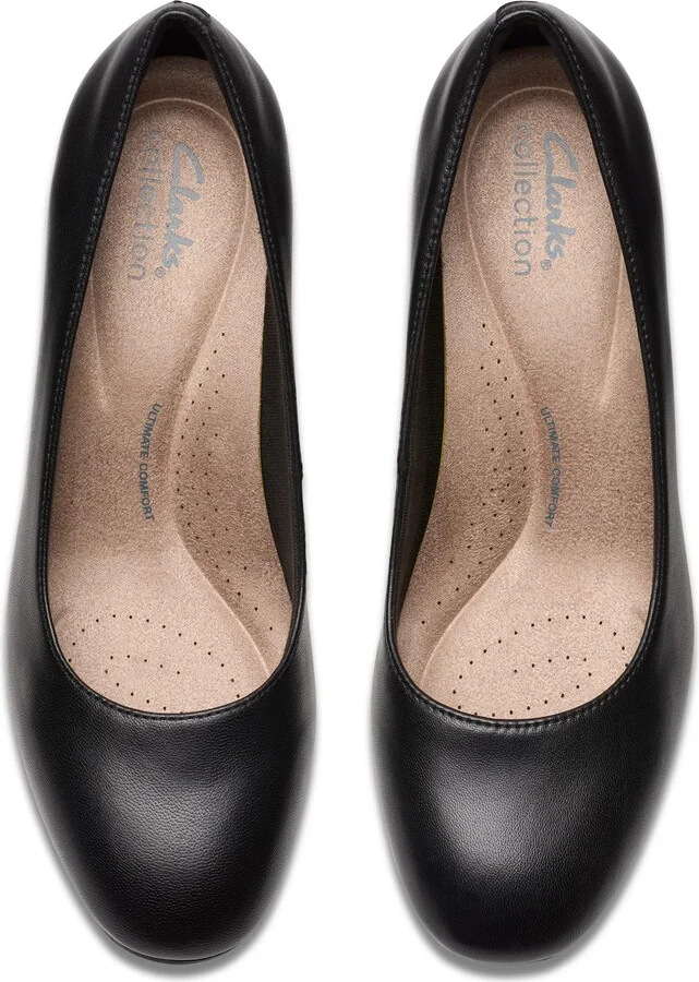 Olivette Pearl Wedge Pump - Image 4