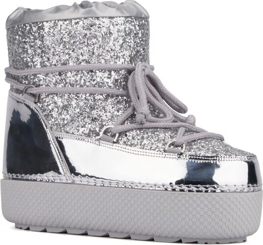 Olivia Miller Women's Eclipse Cozy Boots - S , SILVER GLITTER