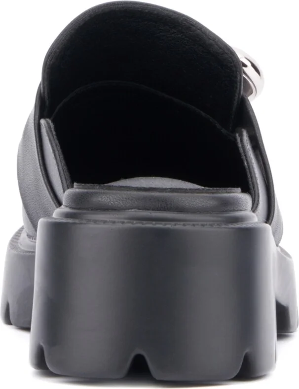 Olivia Miller Women's Heartless Platform Mule - Image 3