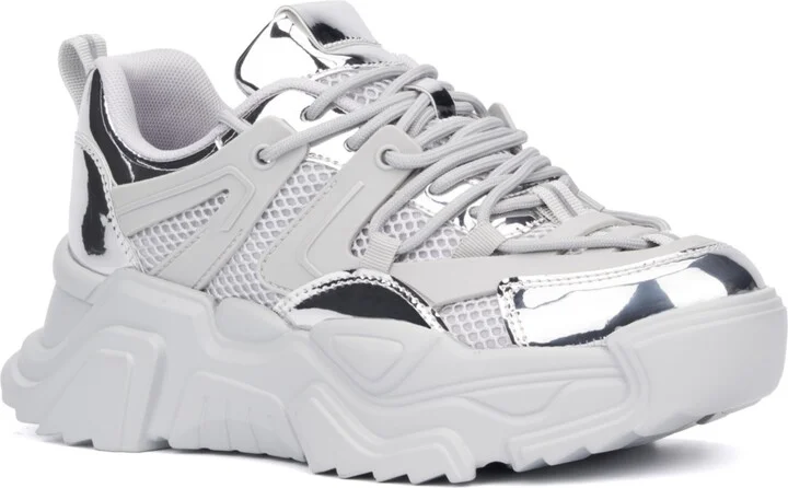 Olivia Miller Women's Zenith Low Top Sneakers