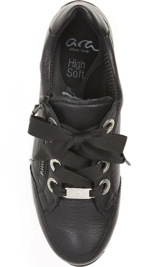 Ollie Lace-Up Sneaker - Image 11