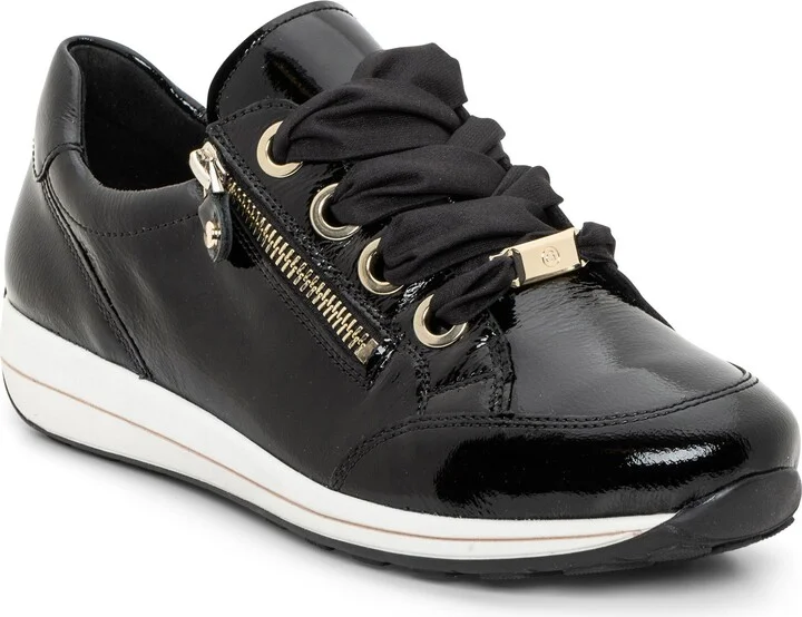 Ollie Sneaker