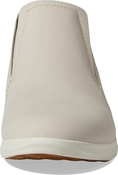 OluKai Hawai'Iloa Manu Hope Boots Women's Boots Chalk/Off-White : 7 B - Medium, Leather/Rubber - Image 5