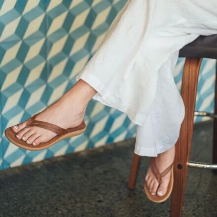 Olukai Kapehe Luana Flip Flop - Women's - Image 4