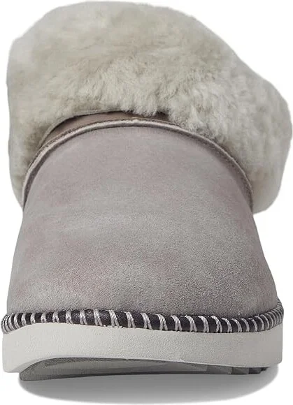 OluKai Ku'i Women's Shoes Fog/Mist Grey : 10 B - Medium, Leather - Image 2