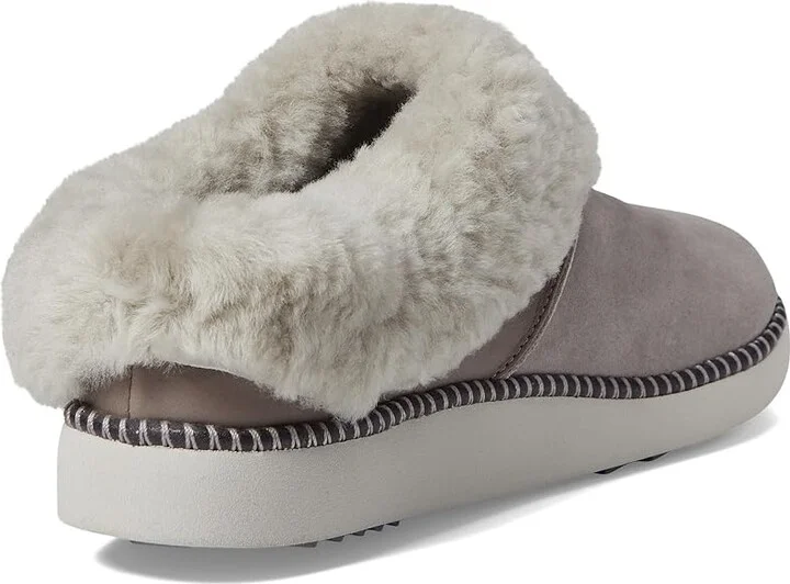 OluKai Ku'i Women's Shoes Fog/Mist Grey : 10 B - Medium, Leather - Image 4