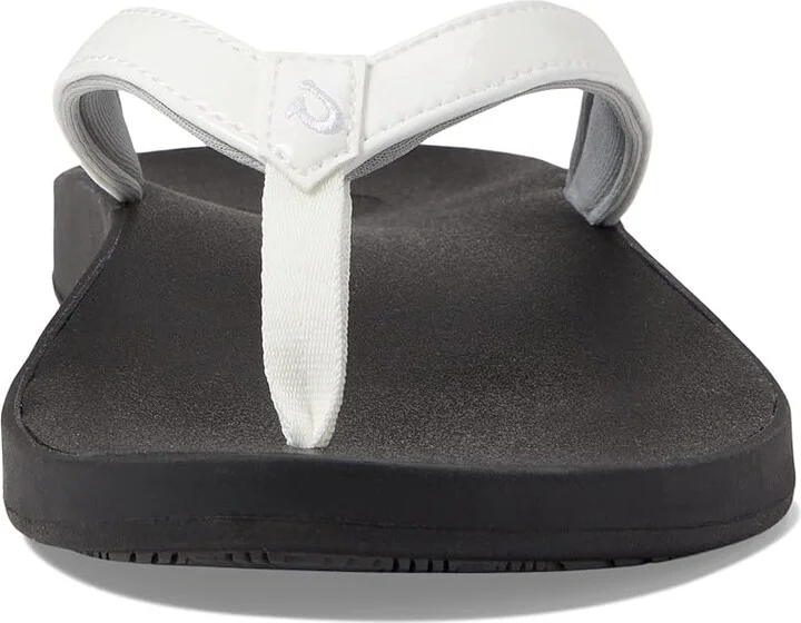 OluKai Puawe Women's Shoes White/Black : 5 B - Medium, Synthetic - Image 2