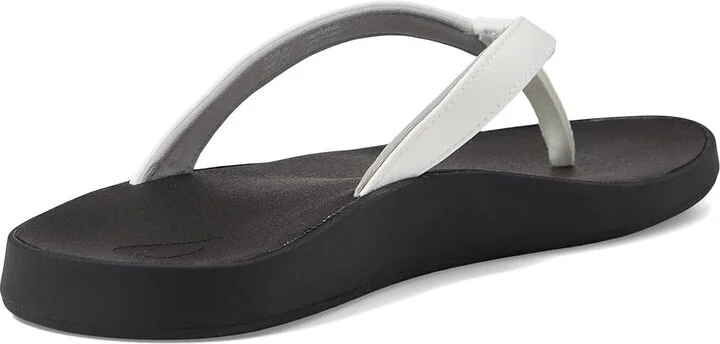 OluKai Puawe Women's Shoes White/Black : 5 B - Medium, Synthetic - Image 4