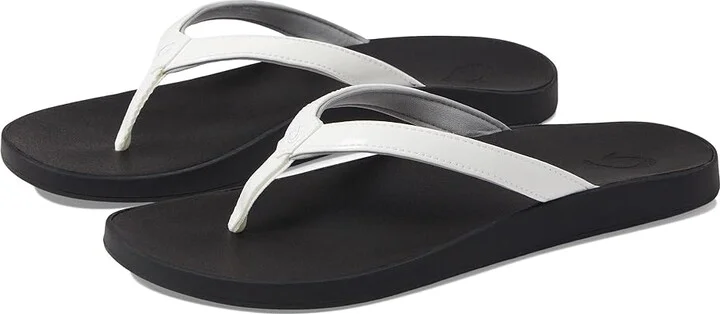 OluKai Puawe Women's Shoes White/Black : 5 B - Medium, Synthetic