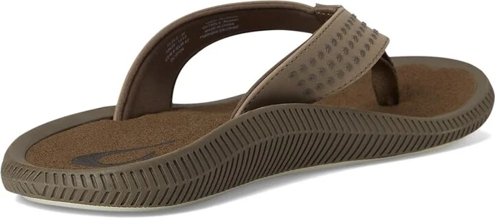 OluKai Ulele Men's Sandals Mustang/Mustang : 7 D - Medium, Synthetic - Image 4
