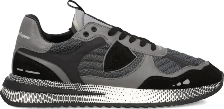 Olympique sneakers