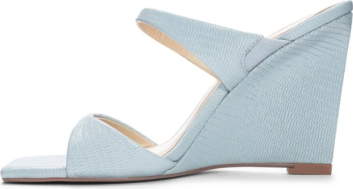 Omira Wedge Sandal - Image 5