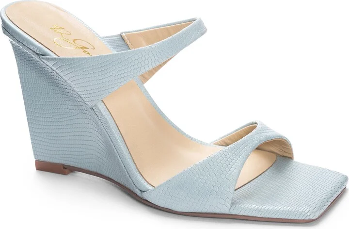 Omira Wedge Sandal