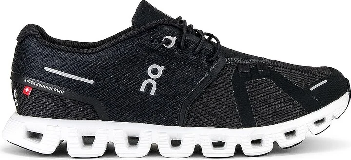 On Cloud 5 in Black