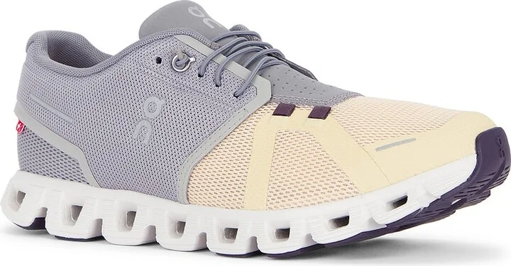 On Cloud 5 Sneaker in Grey - Image 2