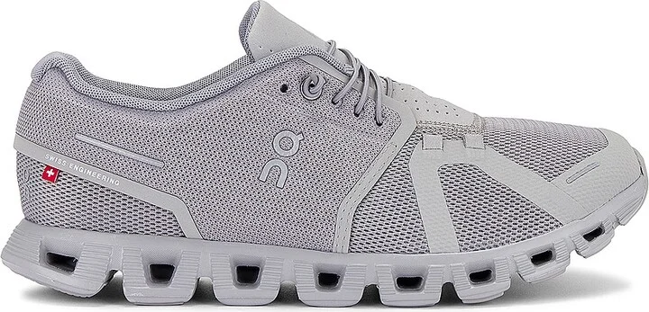 On Cloud 5 Sneaker in Grey