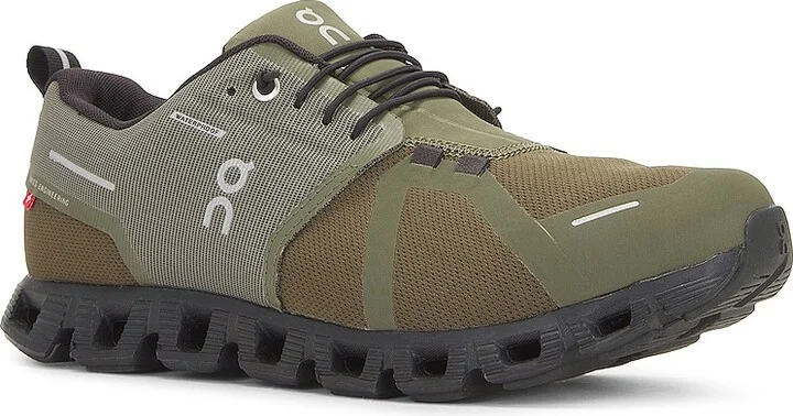 On Cloud 5 Waterproof in Green - Image 2