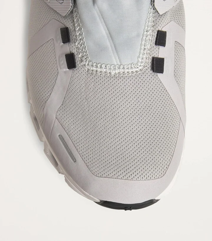 On Cloud 5 Waterproof Sneakers - Image 6