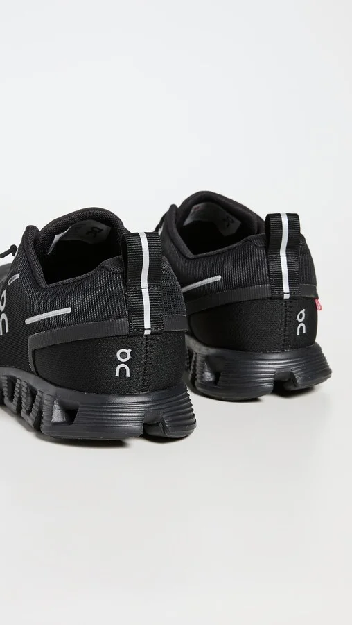 On Cloud 5 Waterproof Sneakers - Image 5