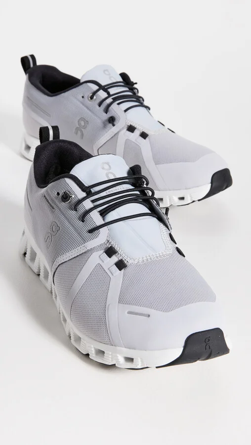 On Cloud 5 Waterproof Sneakers - Image 4