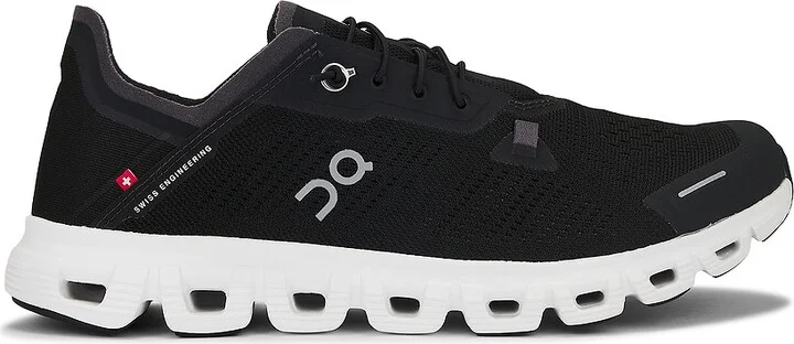 On Cloud 6 Coast in Black