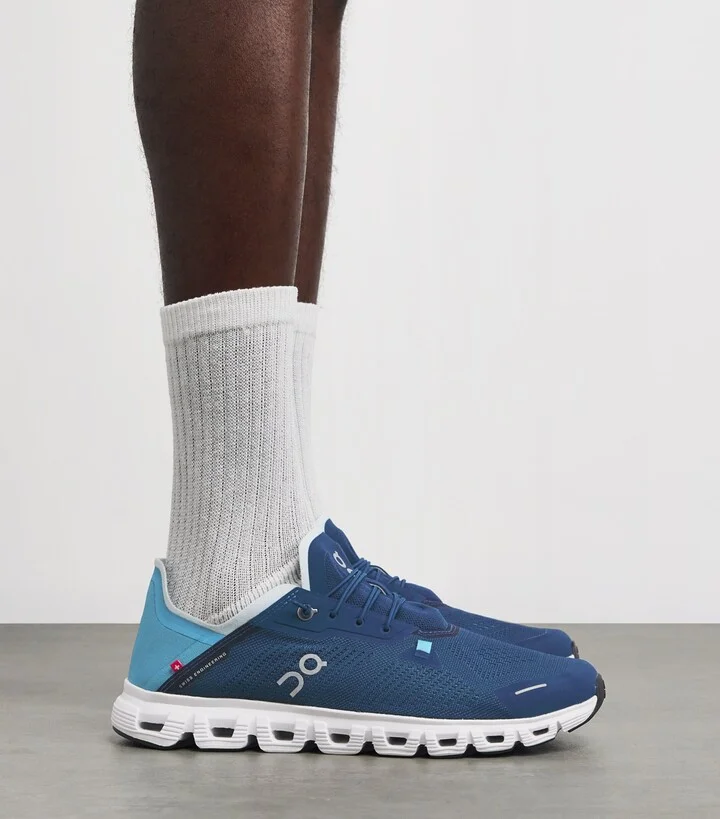 On Cloud 6 Coast Trainers - Image 2