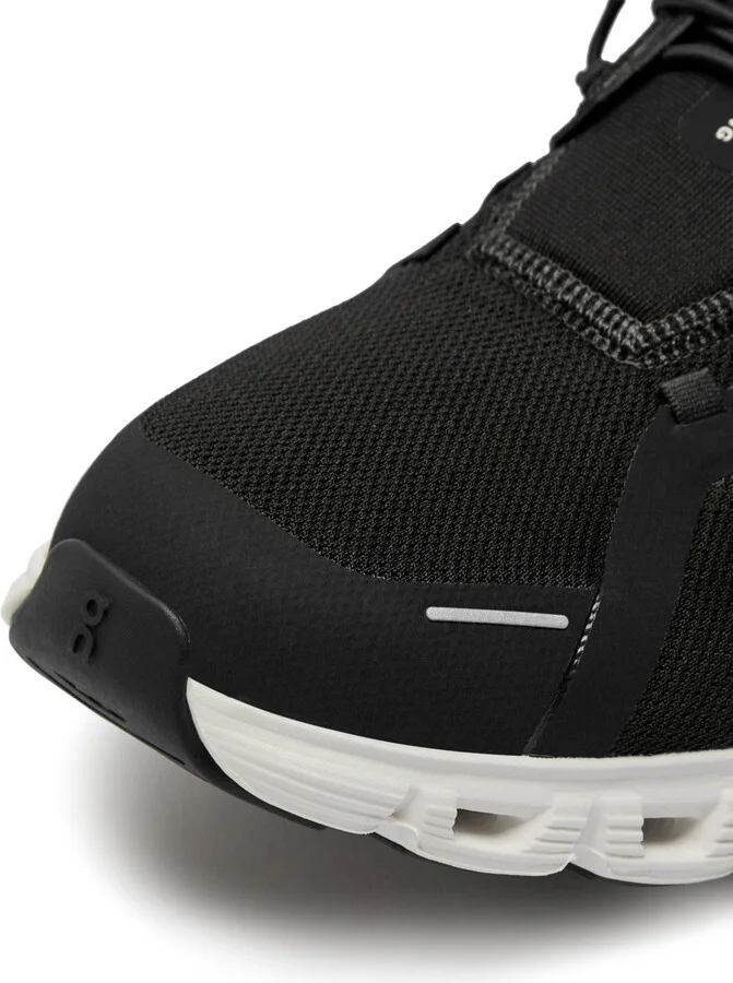 ON Cloud 6 Panelled Mesh Sneakers - Image 4