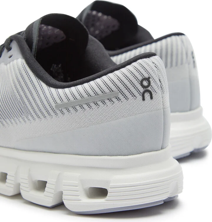 ON Cloud 6 Push Panelled Mesh Sneakers - Image 4
