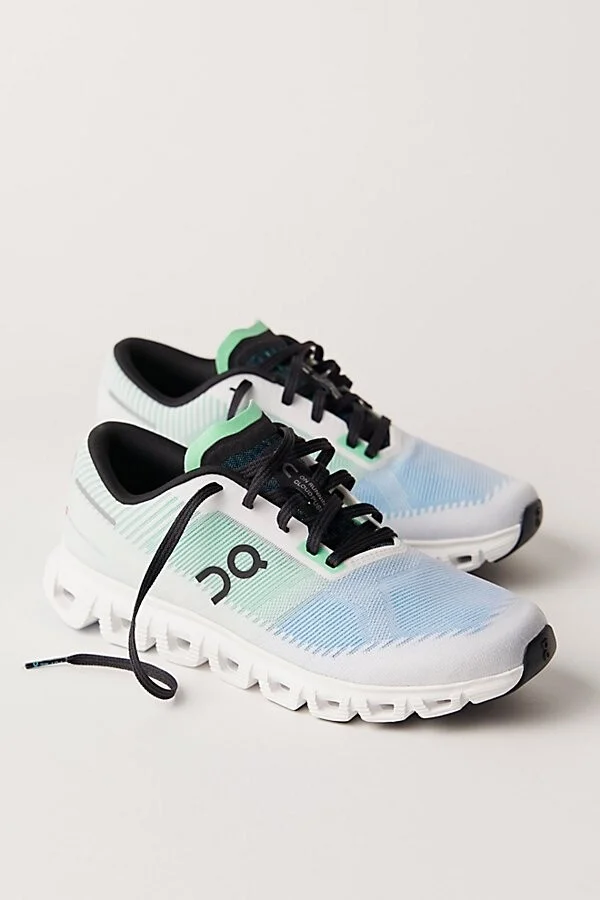 On Cloud 6 Push Sneakers - Image 2
