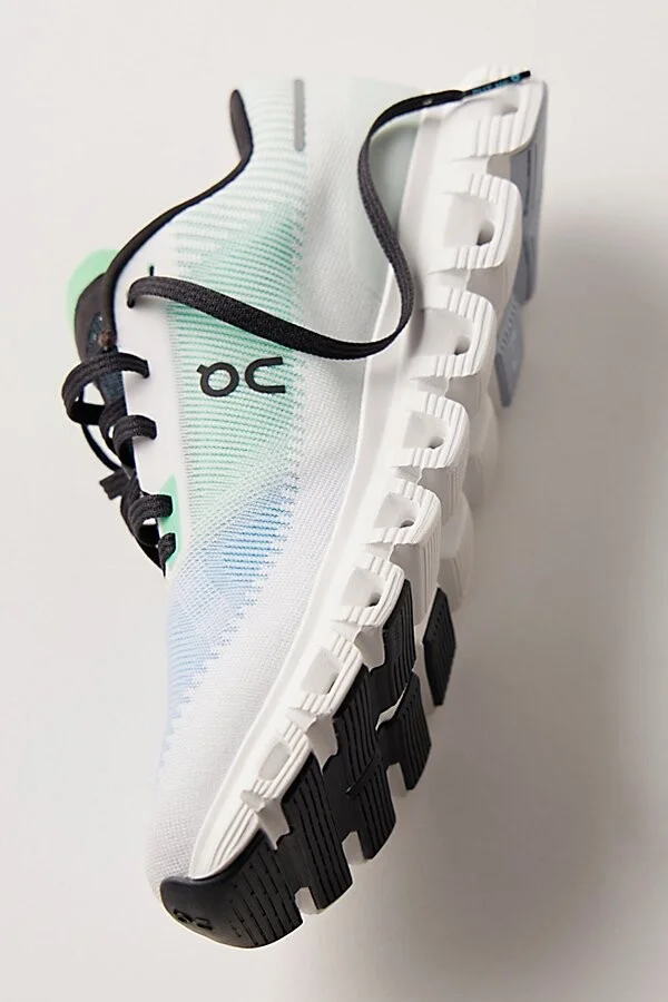 On Cloud 6 Push Sneakers