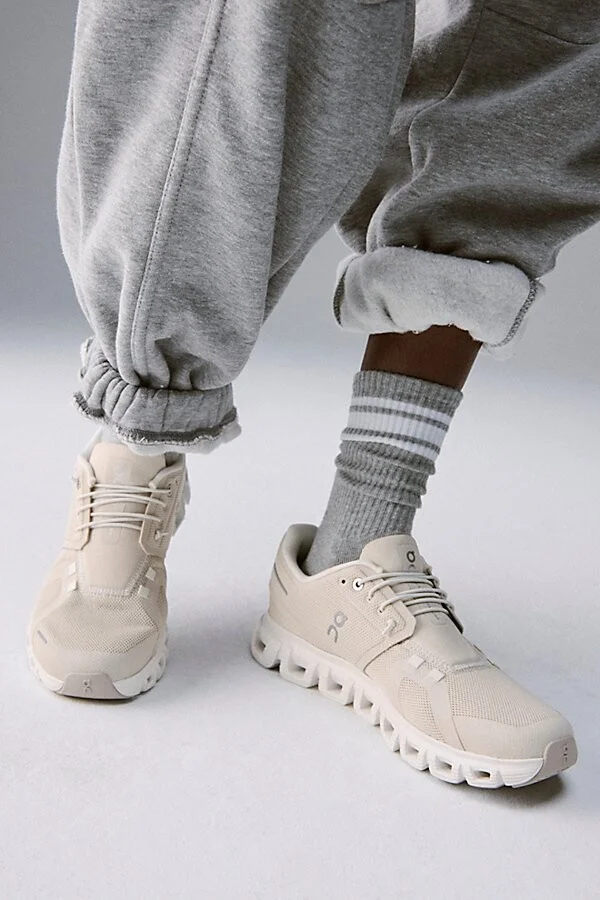 On Cloud 6 Sneakers - Image 2
