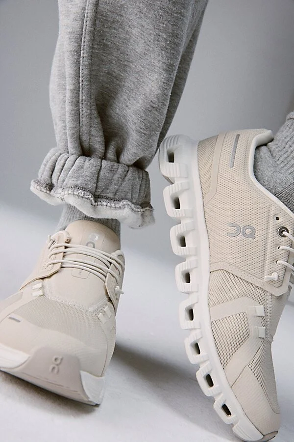 On Cloud 6 Sneakers - Image 3