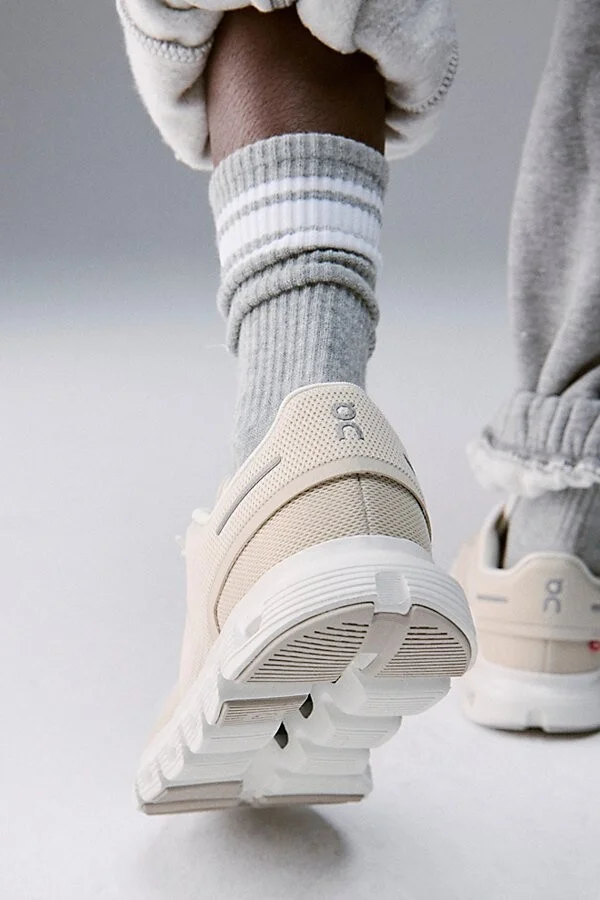 On Cloud 6 Sneakers - Image 4