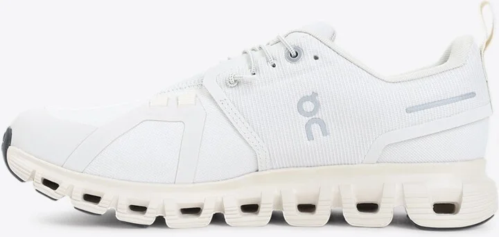 On Cloud 6 Waterproof Low-Top Sneakers - Image 2