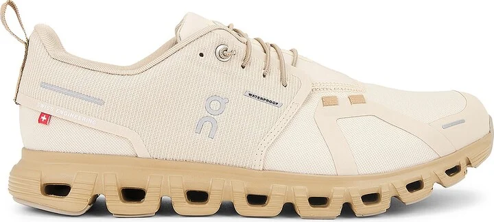 On Cloud 6 Wp in Brown
