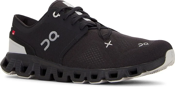 On Cloud X 3 in Black - Image 2
