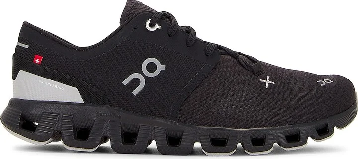 On Cloud X 3 in Black
