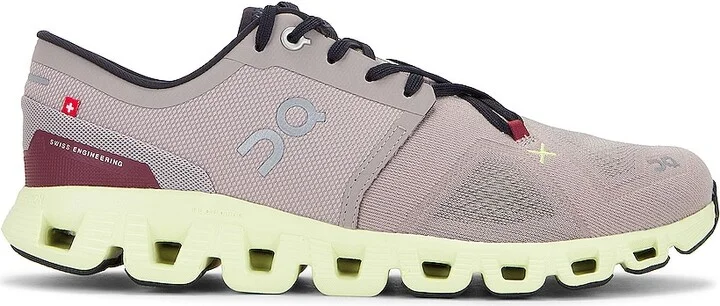 On Cloud X 3 in Mauve
